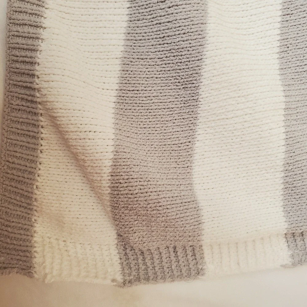HARPER CANYON Knit baby blanket lovey Grey white striped‎